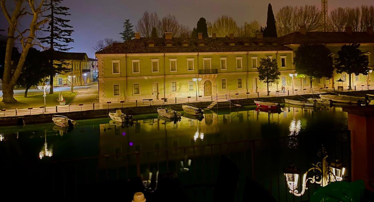 Time To Relax - La Terrazza Sul Lago Peschiera del Garda Exteriér fotografie