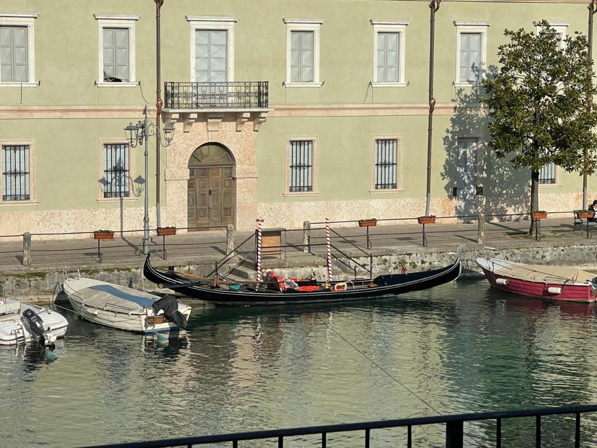 Time To Relax - La Terrazza Sul Lago Peschiera del Garda Exteriér fotografie